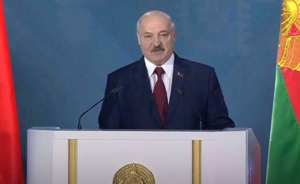 Лукашенко выступил с обращением к народу накануне выборов