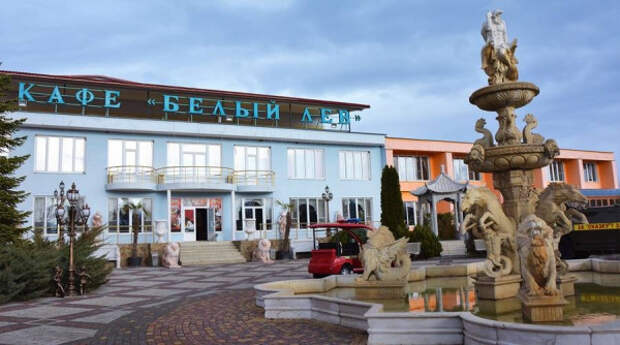 Руководство Белогорского района требуют от владельца «Тайгана» узаконить гостиницу и кафе