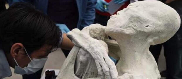 В Перу возле плато Наска нашли странную мумию