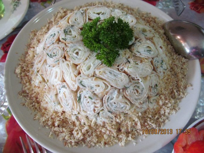 0kkEbj_XpjA Оригинальный и очень вкусный салат «Шарлотка»