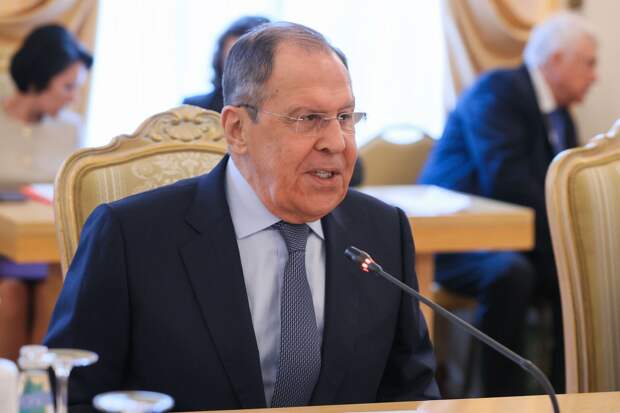 Лавров: ЕС простит Зеленскому всё, лишь бы он продолжал проплаченную миссию