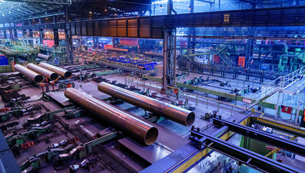 Производство труб для строительства газопроводаСеверный поток – 2 на заводе Europipe в Мюльхайме. Архивное фото