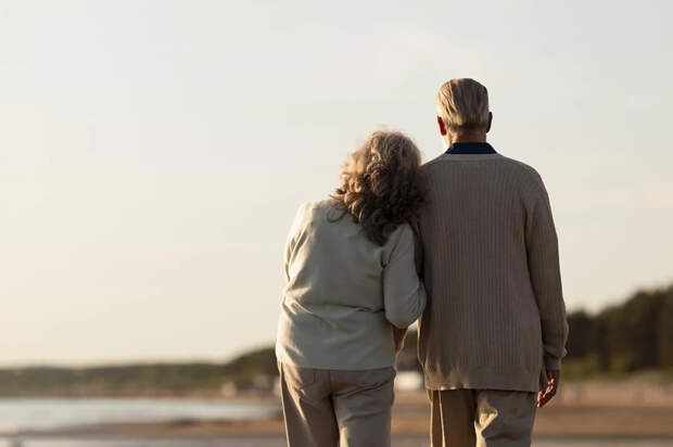 Назван точный возраст человека, в котором начинается старение