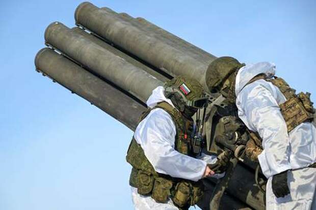 Минобороны: ВС РФ поразили склад горючего и объекты энергетики ВСУ