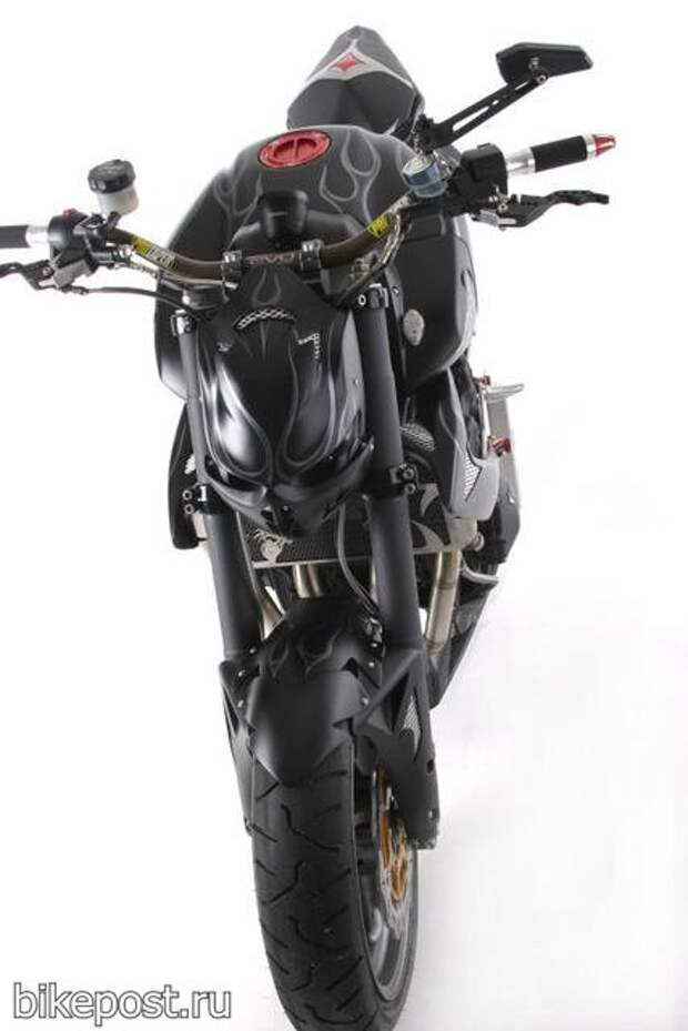 Стритфайтер Suzuki GSX-R1100 1986