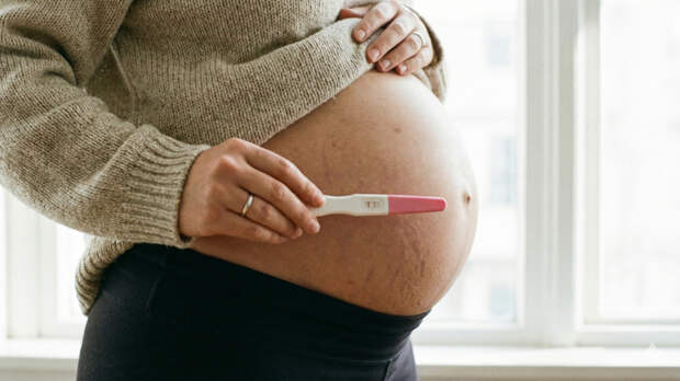 Биологические часы женщин тикают: как забеременеть и родить после 35 лет