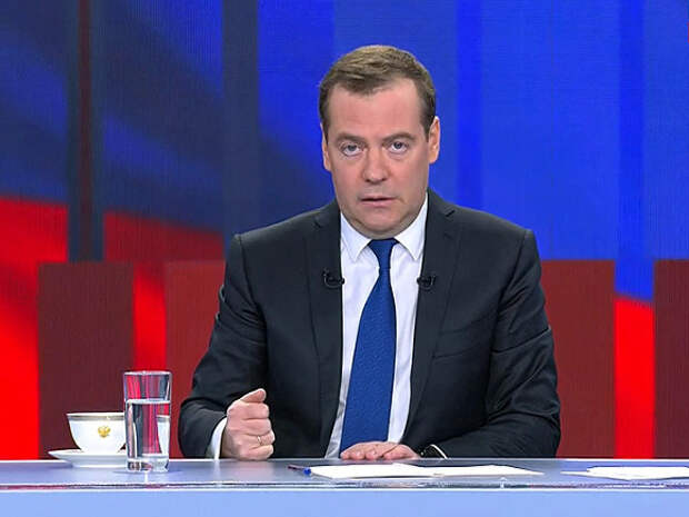 Медведев назвал Навального «политическим проходимцем»