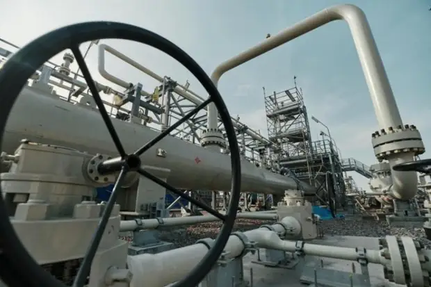 Сертификация СП-2 остановлена. Газпром не забронировал транзит газа через Польшу и Украину