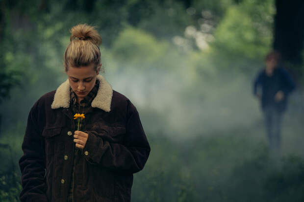 Lili Reinhart, Chemical Hearts | Photo Credits: Linda Kallerus