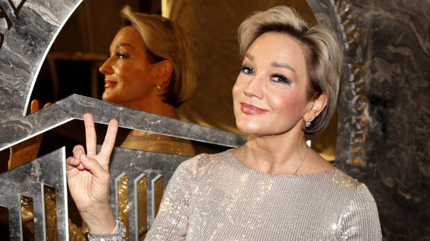 «Только получила студенческий билет»: зачем Татьяна Буланова пошла учиться в 56 лет