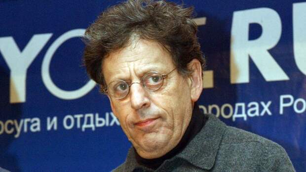 Композитор Филип Гласс отозвал мировую премьеру из Кеннеди-центра