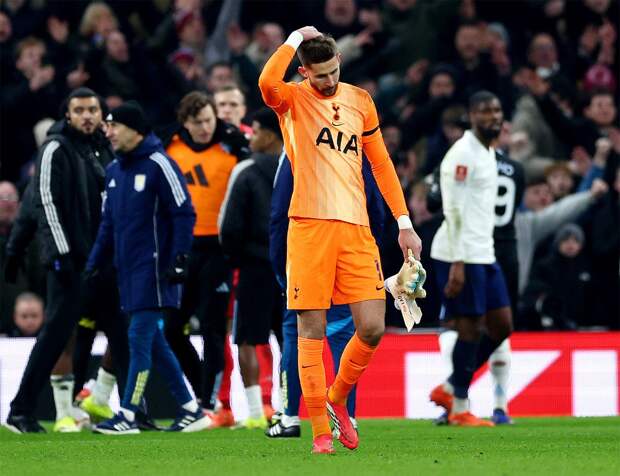 «Тоттенхэм» планирует увеличить зарплату игрокам, если сохранит прописку в АПЛ