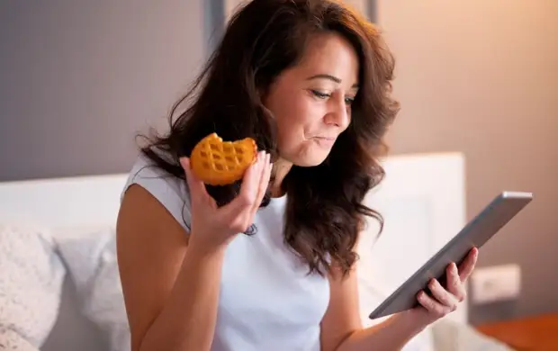 Лучшие продукты, которые можно и нужно есть перед сном Лучшие продукты, которые можно и нужно есть перед сном