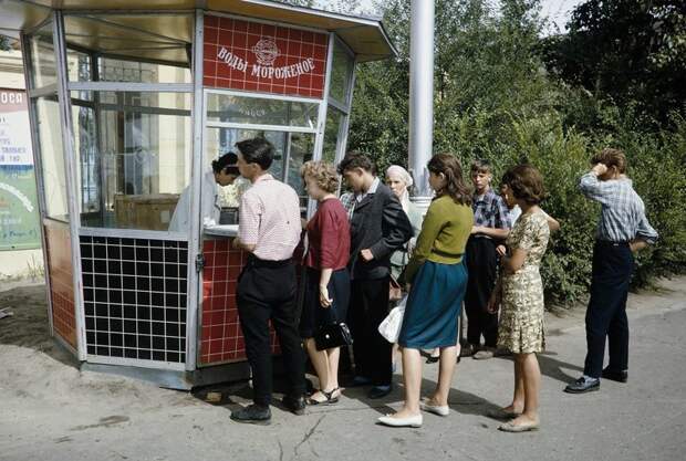 Уличная торговля в Москве 50-х москва, торговля, фото