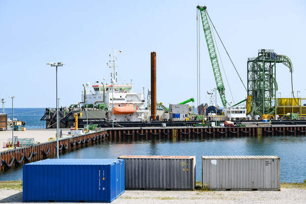 Таможня: подозреваемое в нарушении санкций судно может покинуть порт Ростока
