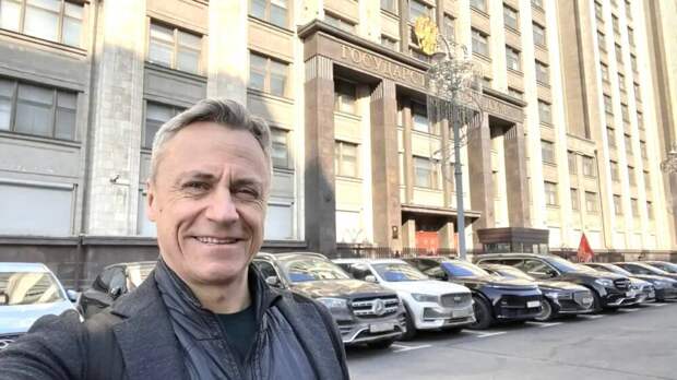 Депутат Самокиш извинился после матерных постов и глумления над Чаком Норрисом