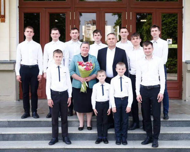 Матери 11 сыновей на Кубани присвоено звание «Мать-героиня»