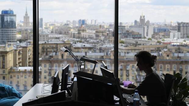 Доцент Балынин: рабочий день 30 апреля будет сокращённым на час