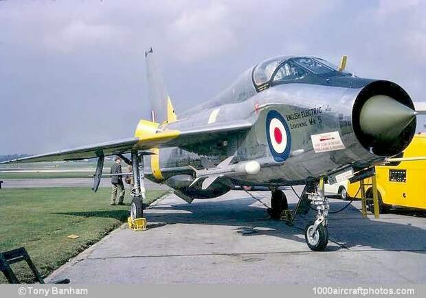 English Electric Lightning T.Mk.5