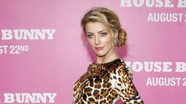 «Меня заставили замолчать!» Эмбер Херд лишили права рассказывать о пережитом