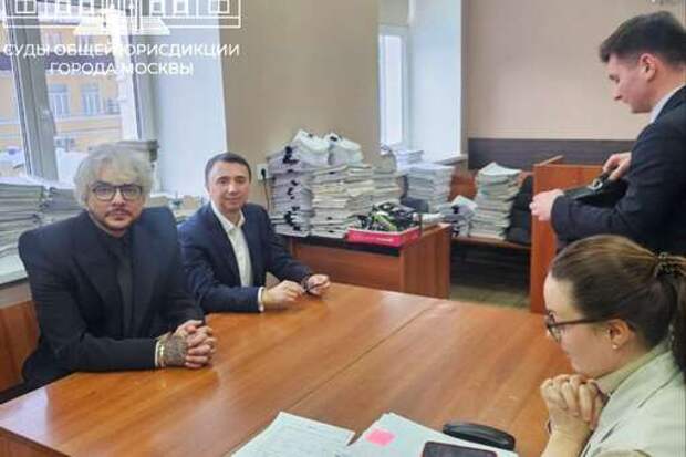 Певец Филипп Киркоров подпишет мировое соглашение по иску по кредитам