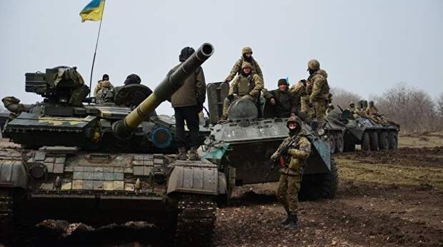 Война в Донбассе: Украинские военные оставили свои танки без горючего Война в Донбассе: Украинские военные оставили свои танки без горючего