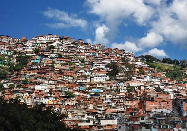 А на первый взгляд Каракас совсем не опасен.