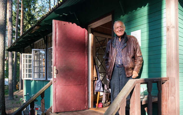 Анна Ахматова до сих пор спасает Комарово