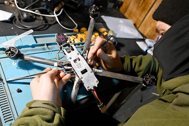 Российские военные изготовили и протестировали тяжелые FPV-дроны «Кощей»