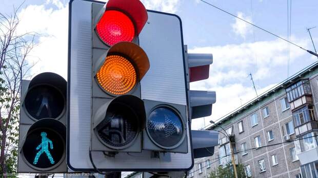 До конца октября на трех улицах Рязани установят новые светофоры