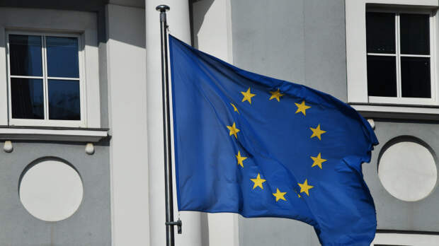 Большинство европейцев считают, что демократия в их странах деградирует