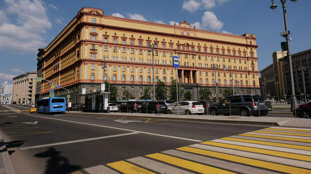ФСБ предложила запретить иностранцам оборот 