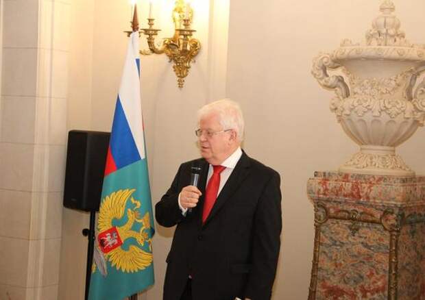 Владимир Путин освободил постпреда РФ при ЕС Владимира Чижова от должности