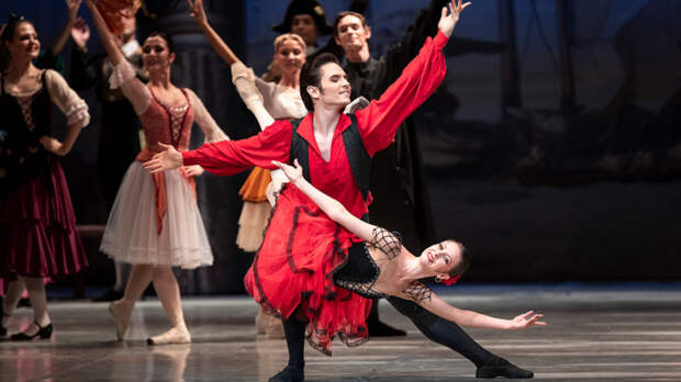 "Дон Кихот" на Цветном: балет Минкуса с юмором и кастаньетами