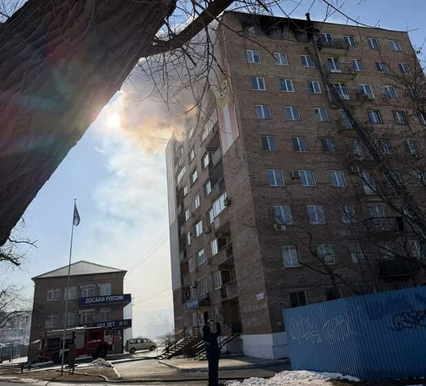 Здание ДОСААФ горело во Владивостоке