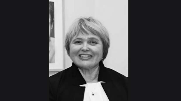 Куратор выставки Шагала в Москве Евгения Петрова умерла на 80-м году жизни