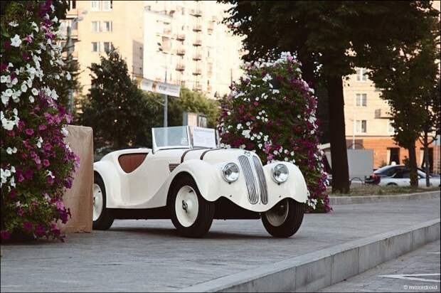 В Москве прошло ралли Ночная Москва 2010 (56 фото)