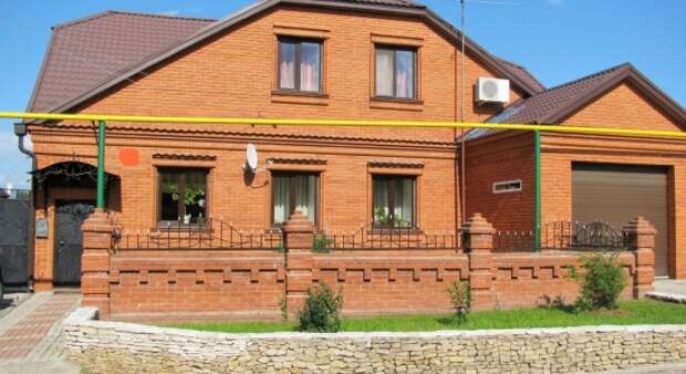 Омский бизнесмен Турманидзе продает особняк, оформленный на сына