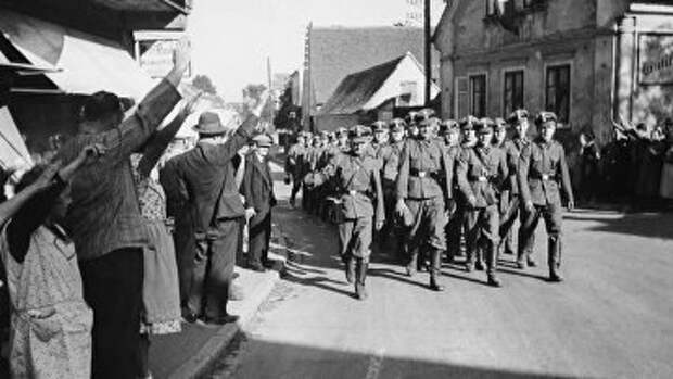 Отряд немецких войск в деревне Либенштайн, 1938 год
