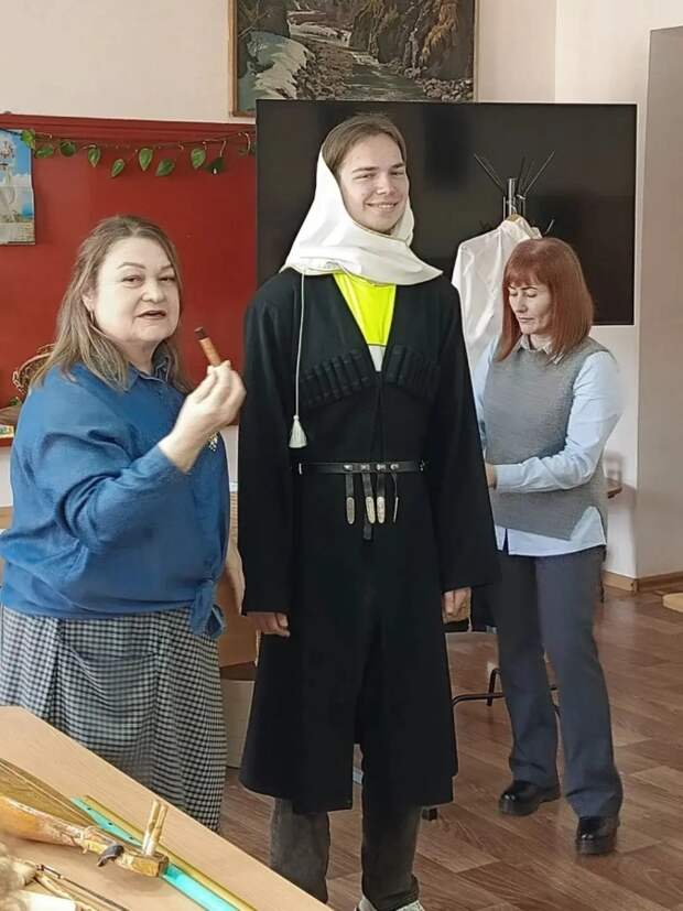 В Майкопском политехническом техникуме поговорили о культуре и быте адыгов