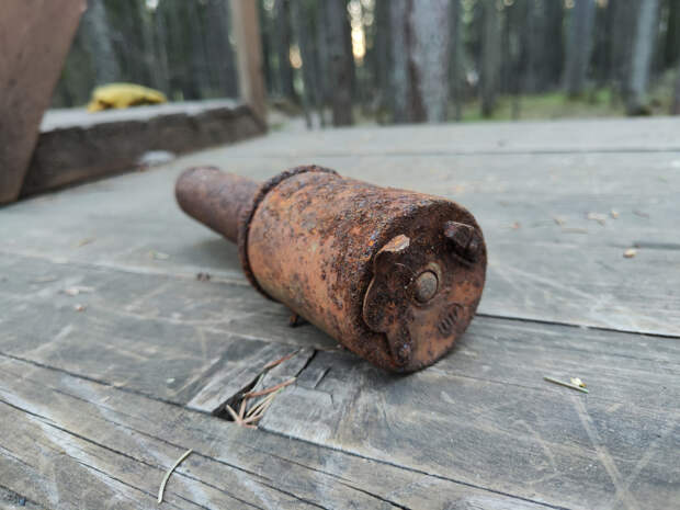 В мемориальной зоне «Куутерселькя 1944» в Рощино оставили гранату на боевом взводе