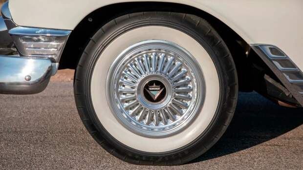 Chevrolet El Morocco 1956-1957 — когда мечтаешь о Cadillac, а денег только на Chevrolet