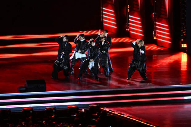 BTS вернулись с «хулиганской» романтикой — новый альбом Arirang