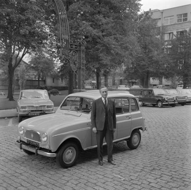 Renault 4