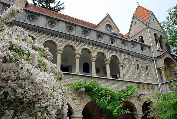 замок Бори Вар в Венгрии