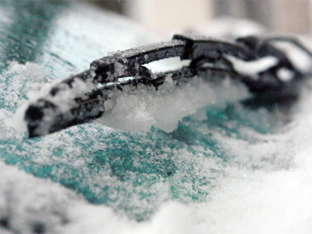 Десять зимних грехов автолюбителей: Что нельзя делать владельцам автомобилей зимой.