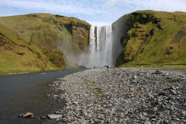 2426729168 96b16d2e7b b Скогафосc   самый знаменитый водопад Исландии