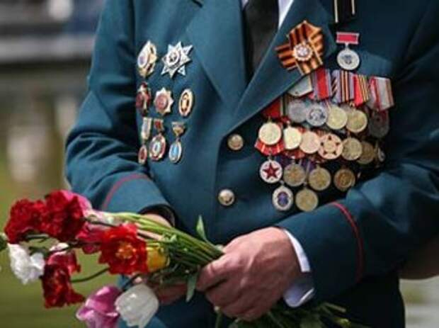 Госдума пошла против воли Путина, заморозив обещанный им рост пенсий