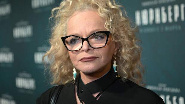 «Я благодарна вам!»: 68-летняя Лариса Долина получила мощную поддержку на фоне скандала