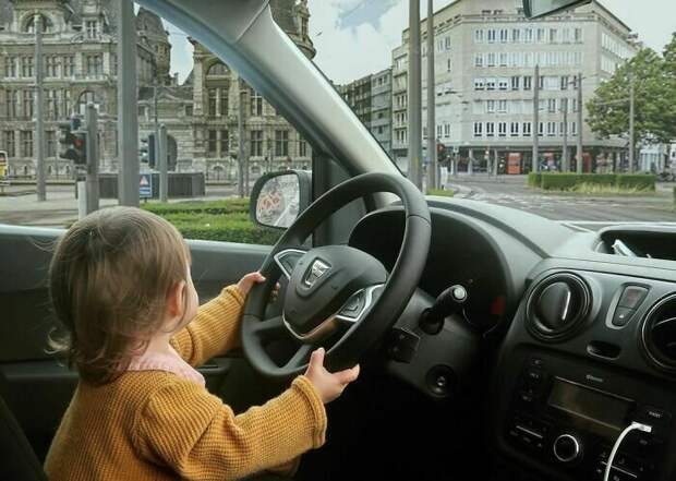 Ты никогда не молод, чтобы научиться управлять машиной!